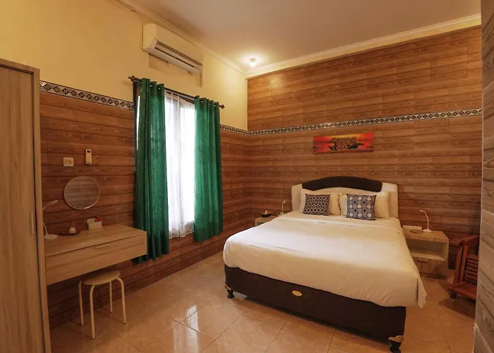 Ferienhaus The Kedungu House - 3 Bedroom With Private Pool, 7min To